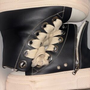 Trendy Black and White Women's High-Top Sneakers